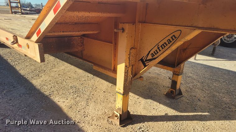 image for item DM1006 2008 Kaufman R25T  drop deck trailer