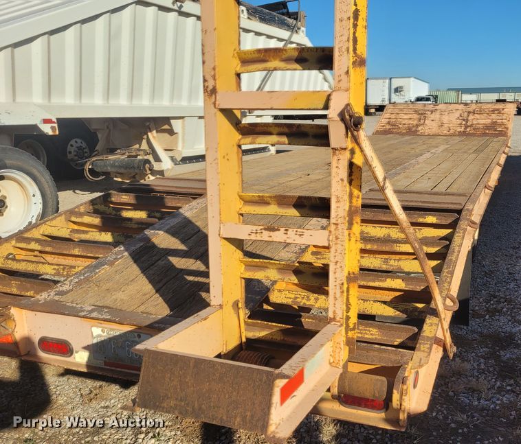 image for item DM1006 2008 Kaufman R25T  drop deck trailer