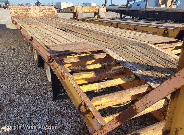 image for item DM1006 2008 Kaufman R25T  drop deck trailer