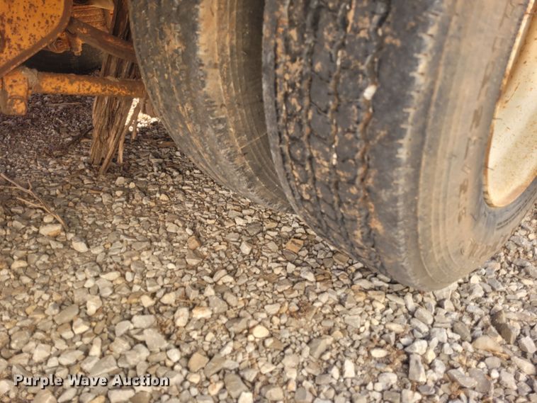 image for item DM1006 2008 Kaufman R25T  drop deck trailer