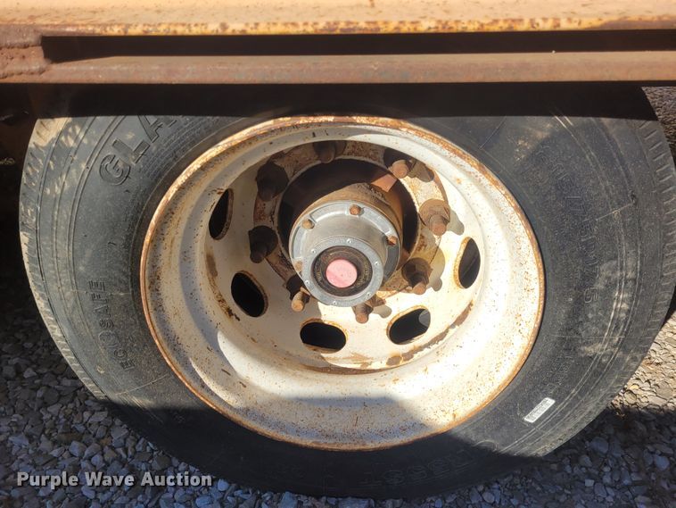 image for item DM1006 2008 Kaufman R25T  drop deck trailer