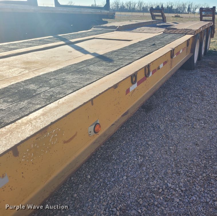 image for item DM1007 1997 Atoka 22-FLLE-50-3  drop deck trailer