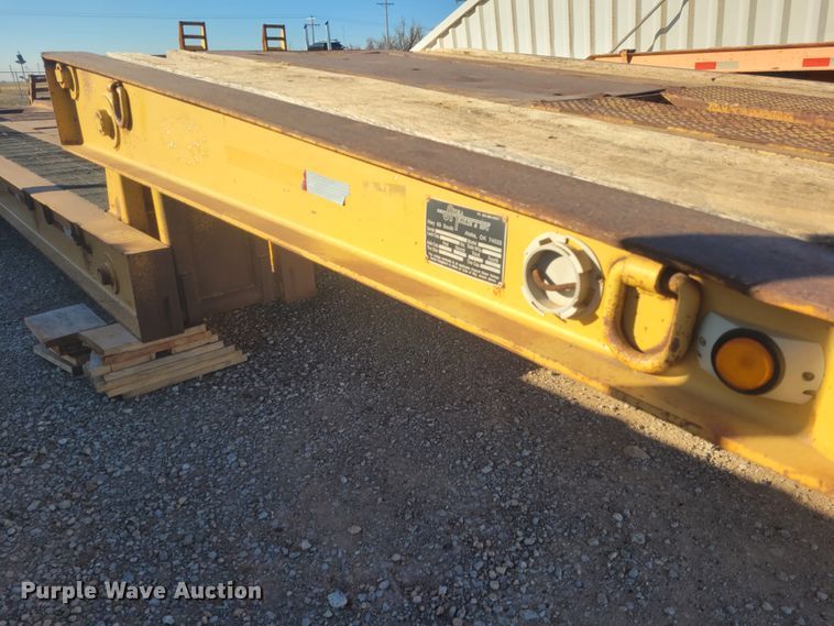 image for item DM1007 1997 Atoka 22-FLLE-50-3  drop deck trailer