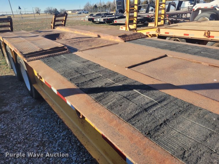image for item DM1007 1997 Atoka 22-FLLE-50-3  drop deck trailer
