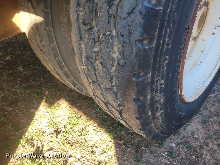 image for item DM1007 1997 Atoka 22-FLLE-50-3  drop deck trailer