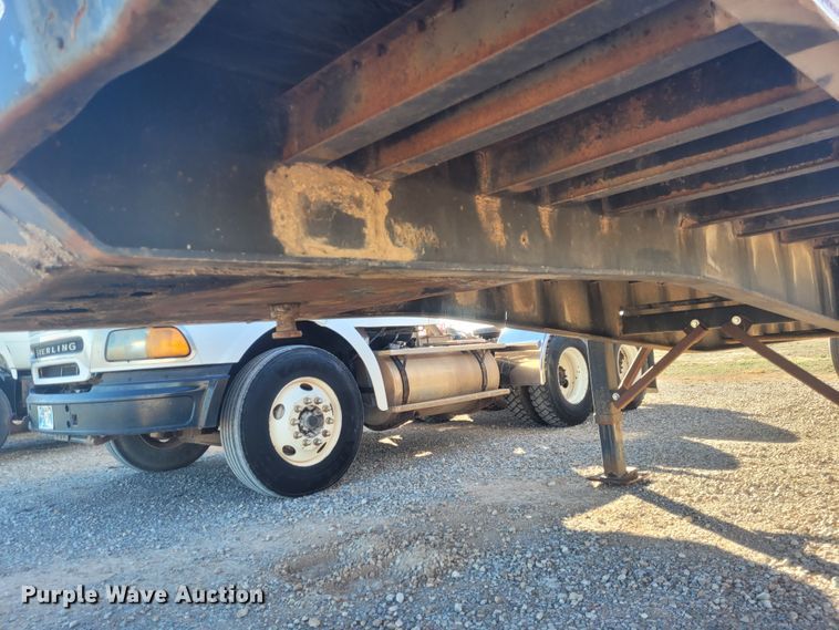 image for item DM1008 1992 Freuhauf Float  flatbed trailer