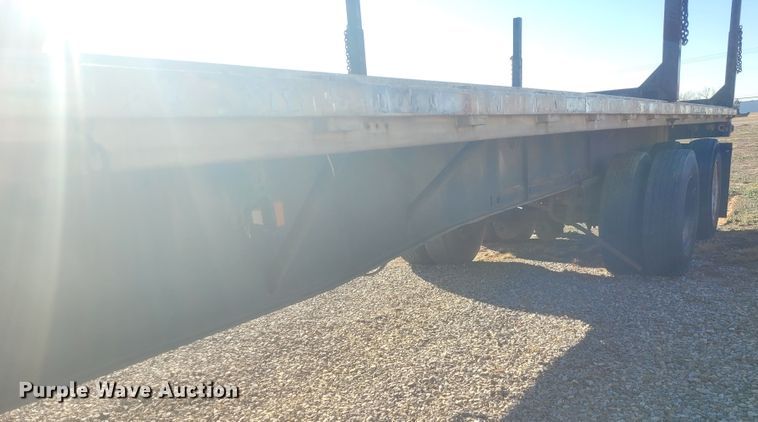 image for item DM1008 1992 Freuhauf Float  flatbed trailer