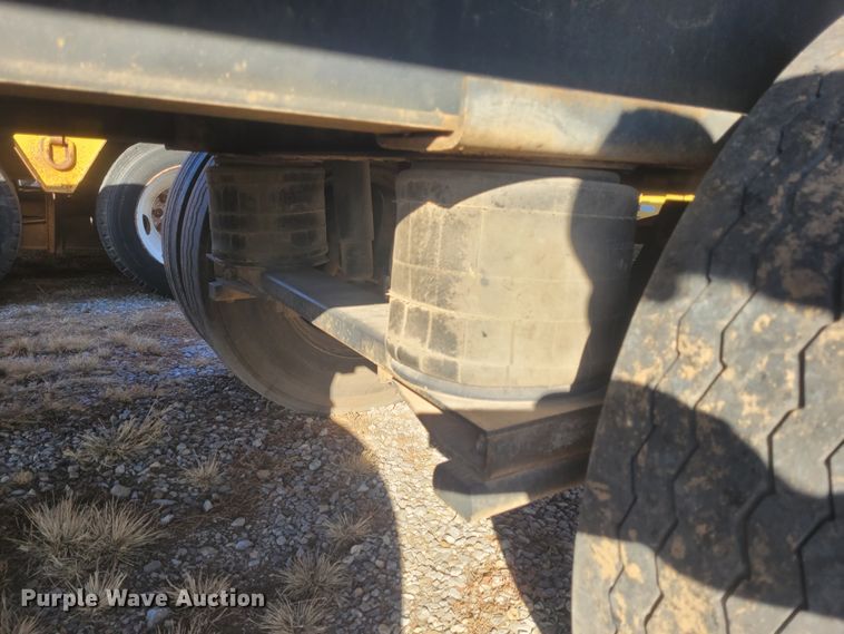 image for item DM1008 1992 Freuhauf Float  flatbed trailer