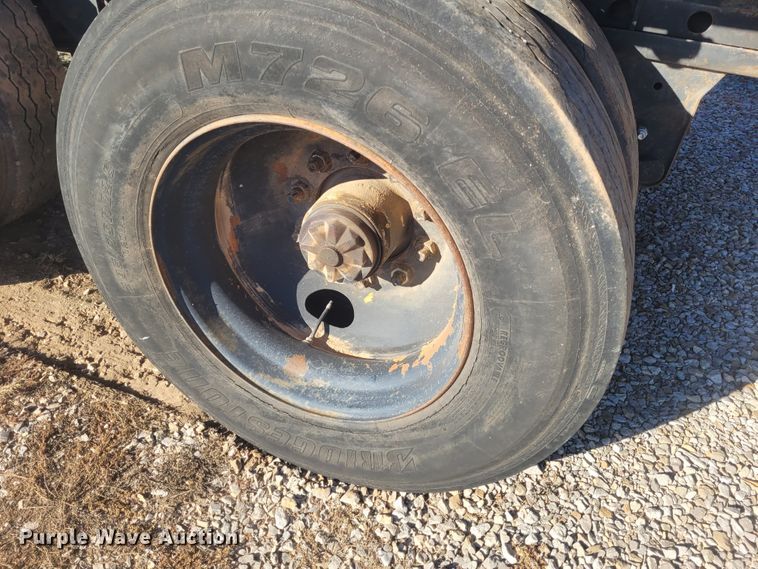 image for item DM1008 1992 Freuhauf Float  flatbed trailer