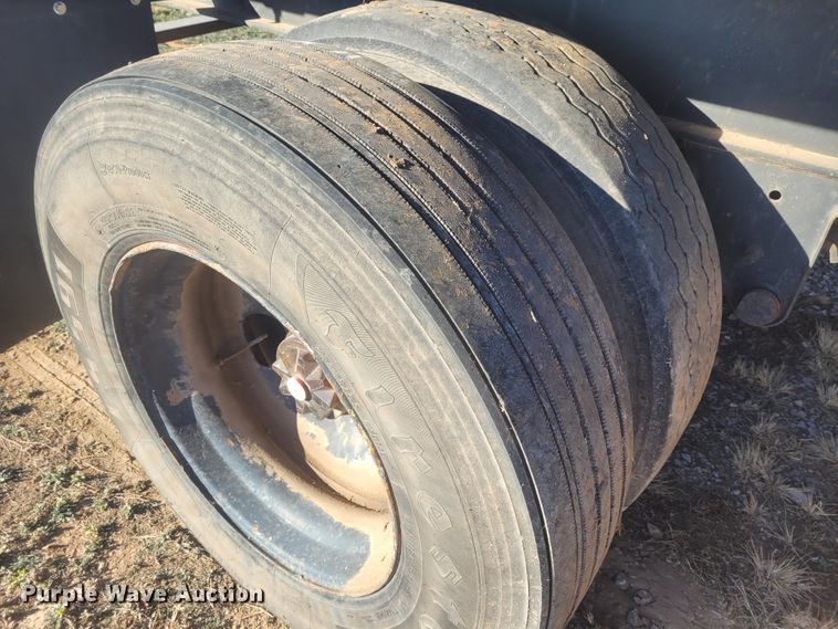 image for item DM1008 1992 Freuhauf Float  flatbed trailer