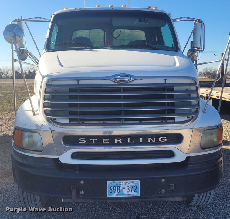 image for item DM1009 2002 Sterling AT9500  semi truck