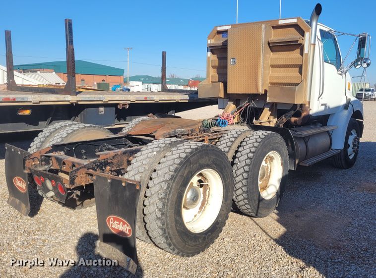 image for item DM1009 2002 Sterling AT9500  semi truck