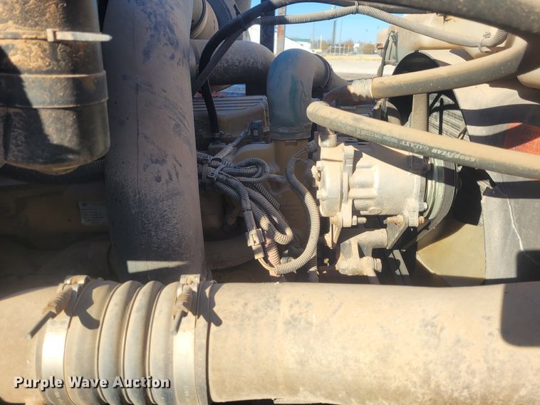 image for item DM1009 2002 Sterling AT9500  semi truck