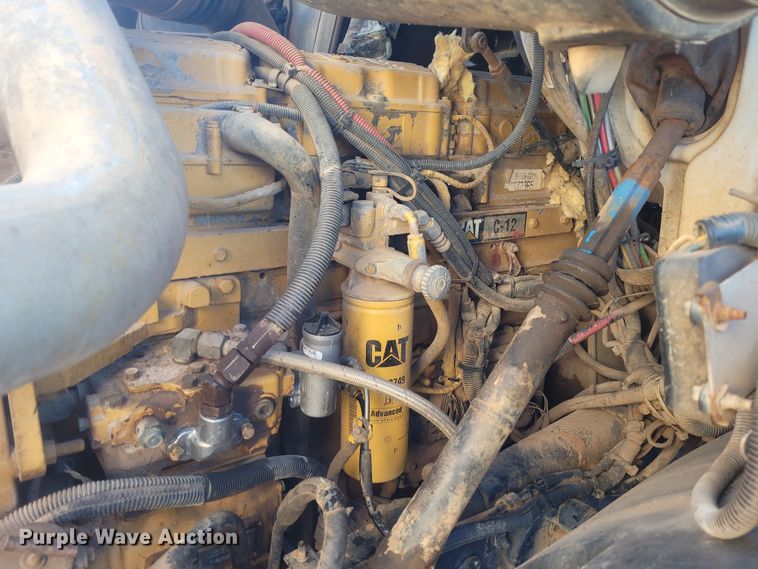 image for item DM1009 2002 Sterling AT9500  semi truck