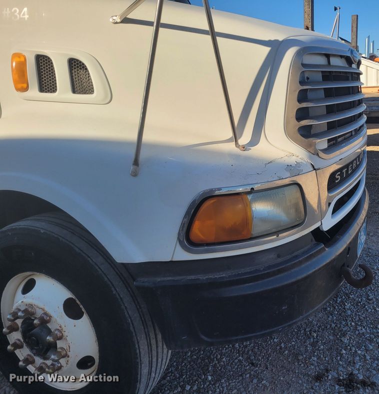 image for item DM1009 2002 Sterling AT9500  semi truck