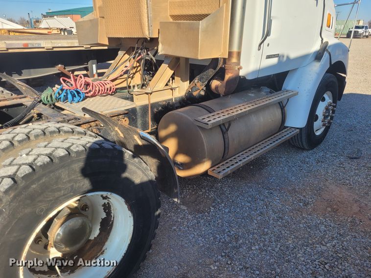 image for item DM1009 2002 Sterling AT9500  semi truck