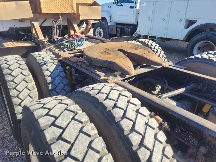 image for item DM1009 2002 Sterling AT9500  semi truck