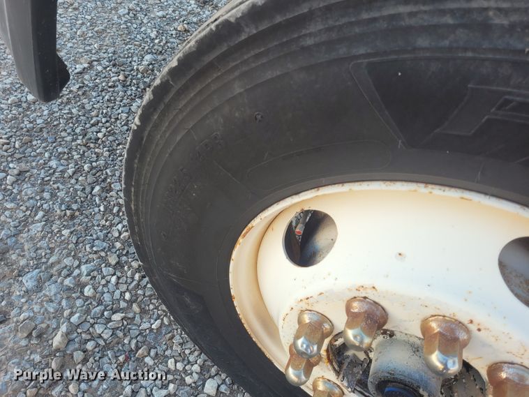 image for item DM1009 2002 Sterling AT9500  semi truck