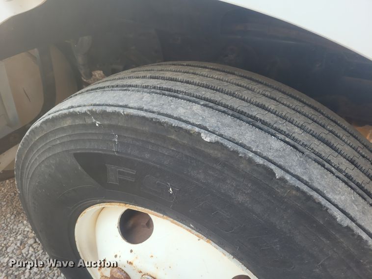 image for item DM1009 2002 Sterling AT9500  semi truck