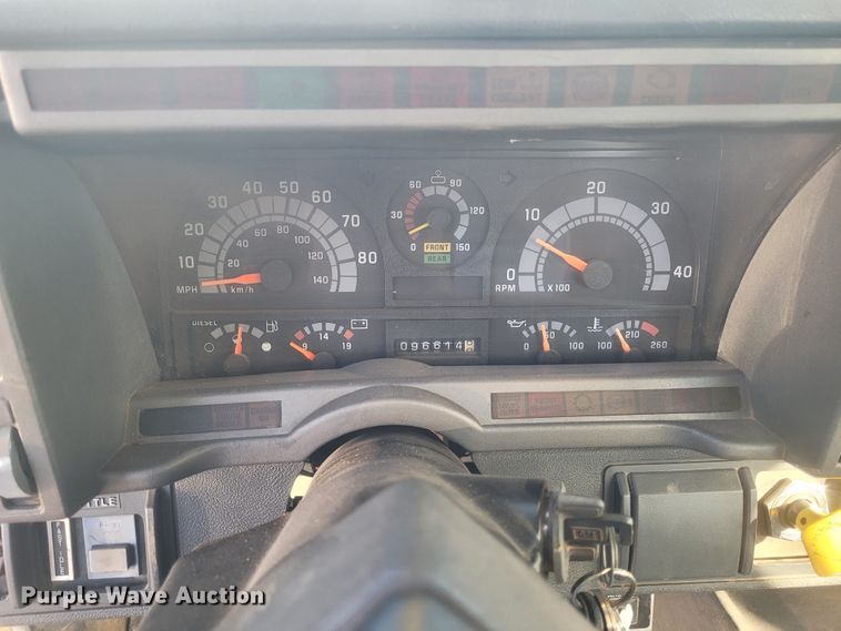 image for item DM1010 2002 Chevrolet C8500  bucket truck