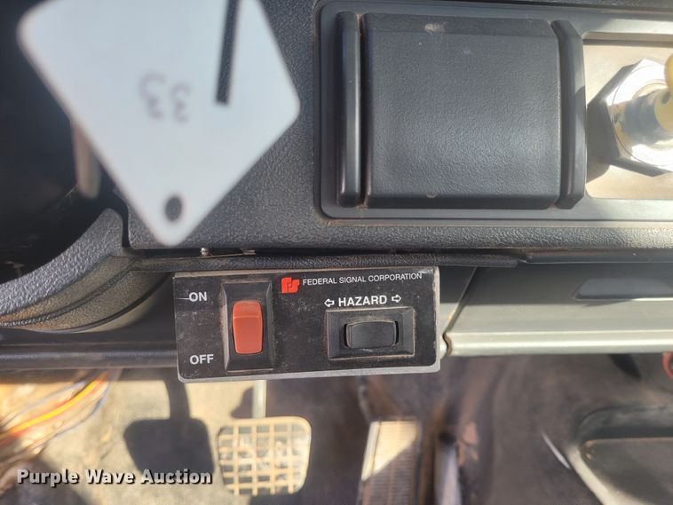 image for item DM1010 2002 Chevrolet C8500  bucket truck