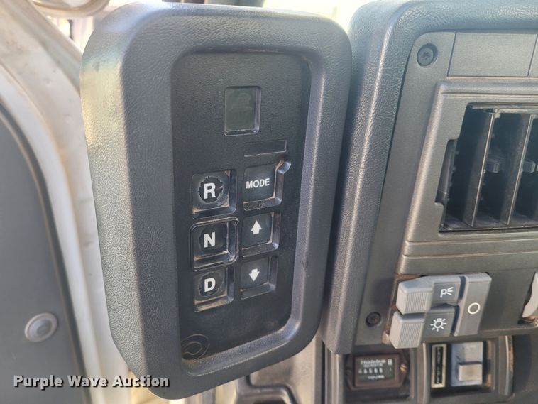 image for item DM1010 2002 Chevrolet C8500  bucket truck