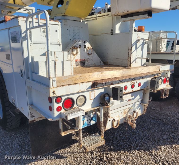 image for item DM1010 2002 Chevrolet C8500  bucket truck