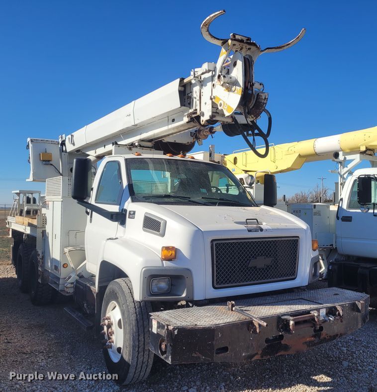 image for item DM1011 2006 Chevrolet C8500  digger derrick truck