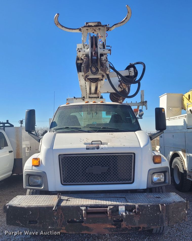 image for item DM1011 2006 Chevrolet C8500  digger derrick truck