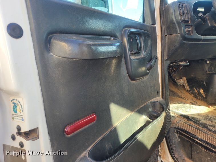 image for item DM1011 2006 Chevrolet C8500  digger derrick truck