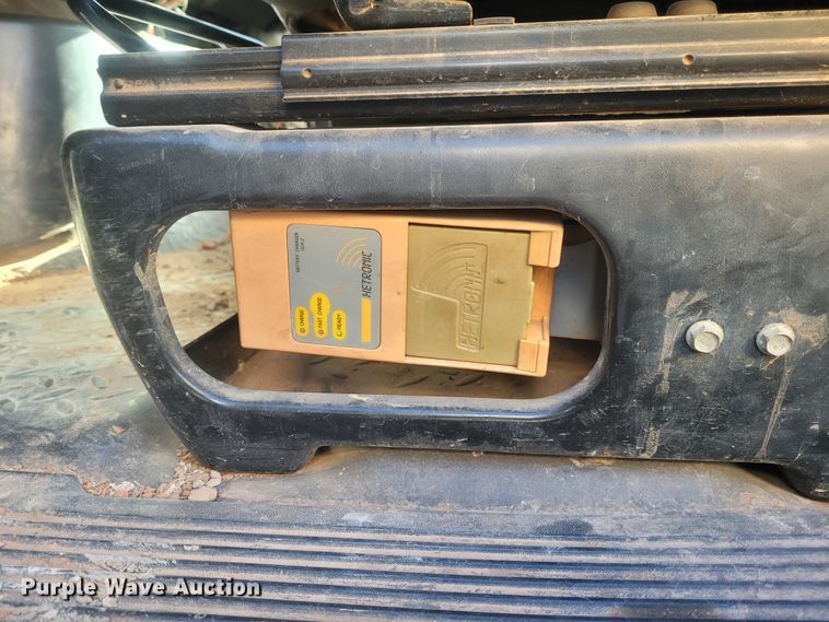 image for item DM1011 2006 Chevrolet C8500  digger derrick truck