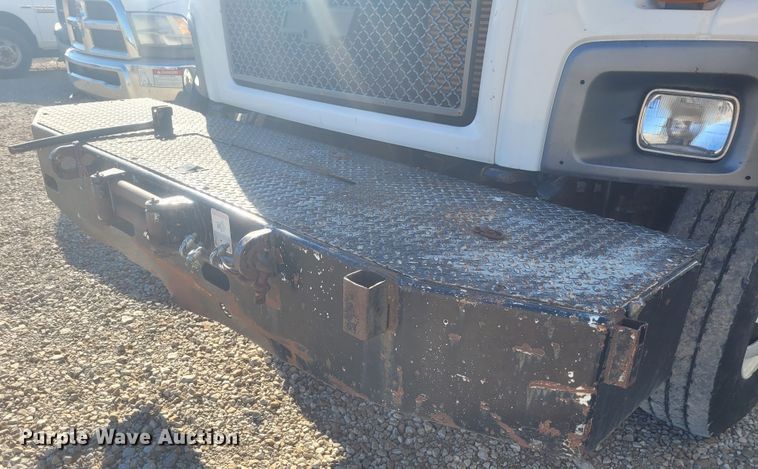 image for item DM1011 2006 Chevrolet C8500  digger derrick truck