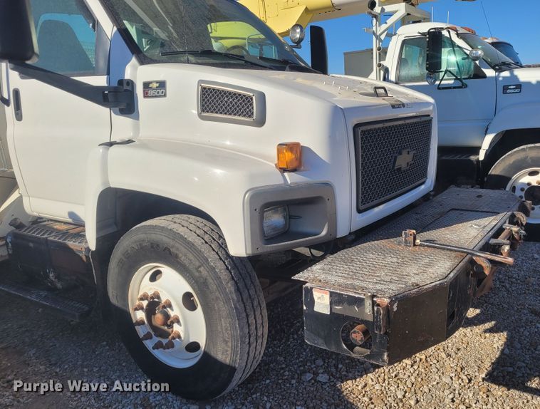 image for item DM1011 2006 Chevrolet C8500  digger derrick truck