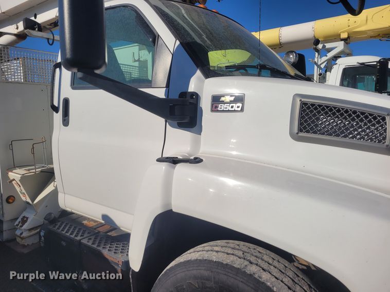 image for item DM1011 2006 Chevrolet C8500  digger derrick truck