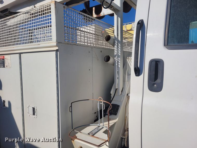 image for item DM1011 2006 Chevrolet C8500  digger derrick truck