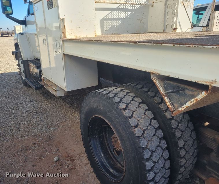 image for item DM1011 2006 Chevrolet C8500  digger derrick truck