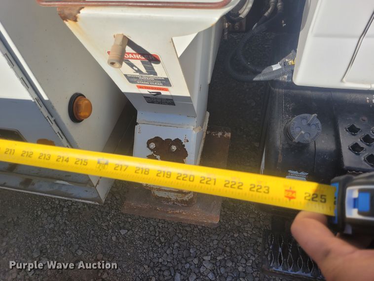 image for item DM1011 2006 Chevrolet C8500  digger derrick truck