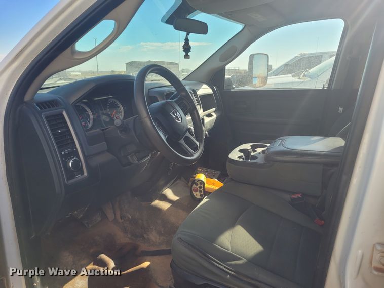 image for item DM1012 2014 Dodge Ram 5500HD  Crew Cab utility / service truck