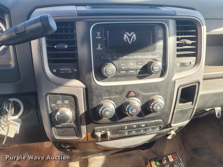 image for item DM1012 2014 Dodge Ram 5500HD  Crew Cab utility / service truck