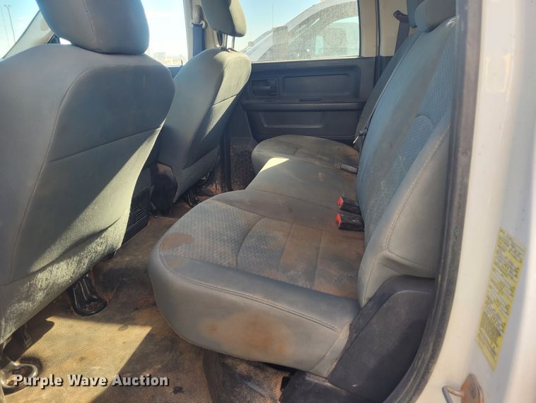 image for item DM1012 2014 Dodge Ram 5500HD  Crew Cab utility / service truck