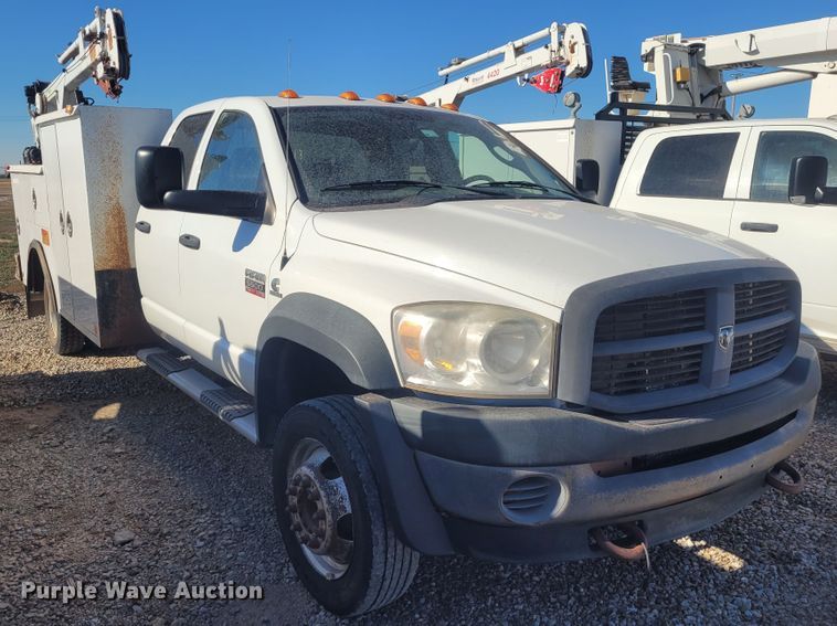 image for item DM1013 2008 Dodge Ram 5500HD  utility / service truck