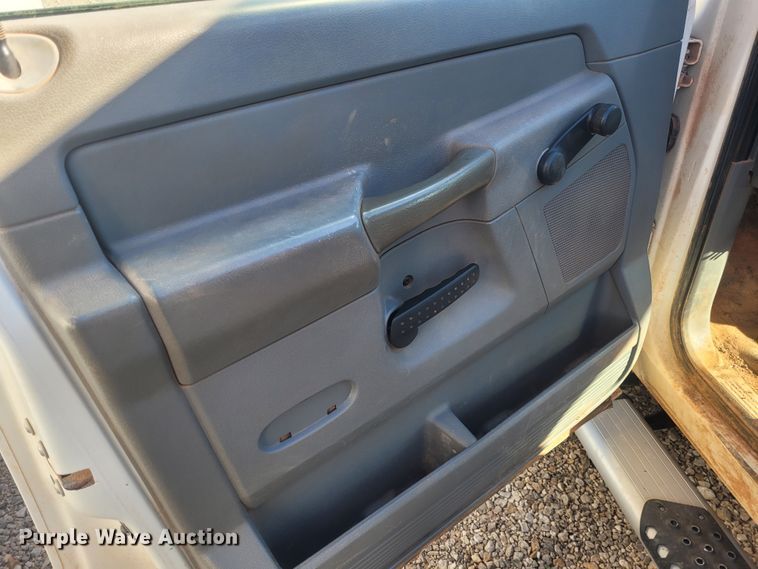 image for item DM1013 2008 Dodge Ram 5500HD  utility / service truck