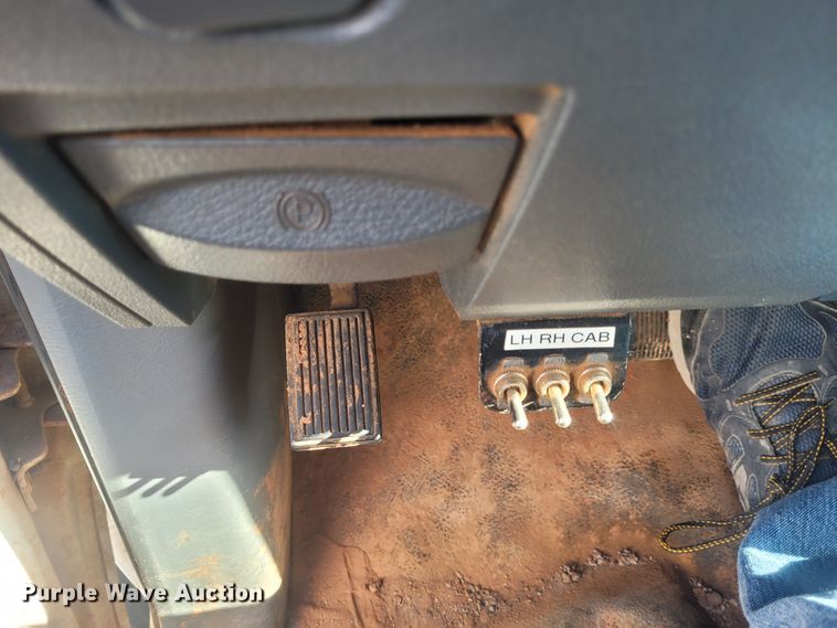 image for item DM1013 2008 Dodge Ram 5500HD  utility / service truck