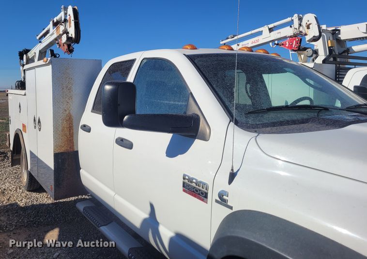 image for item DM1013 2008 Dodge Ram 5500HD  utility / service truck