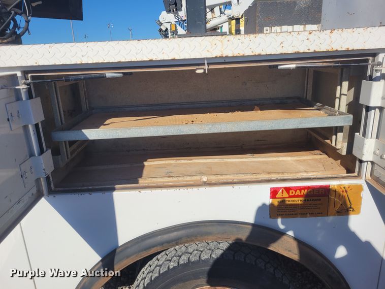 image for item DM1013 2008 Dodge Ram 5500HD  utility / service truck