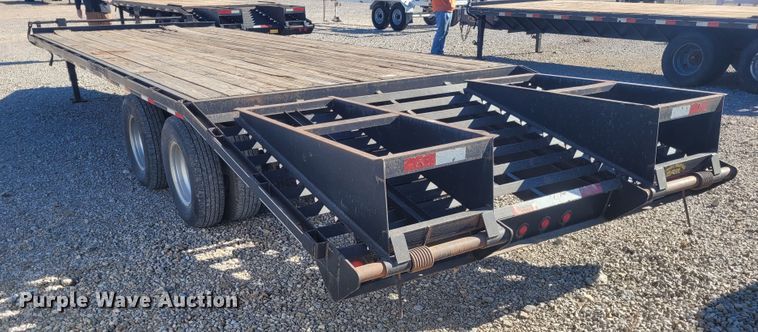 image for item DM1015 2013 Road Boss Dove  equipment trailer
