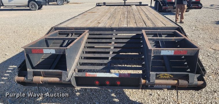 image for item DM1015 2013 Road Boss Dove  equipment trailer