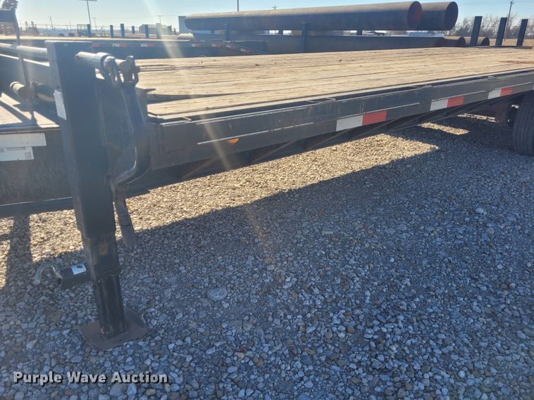 image for item DM1015 2013 Road Boss Dove  equipment trailer