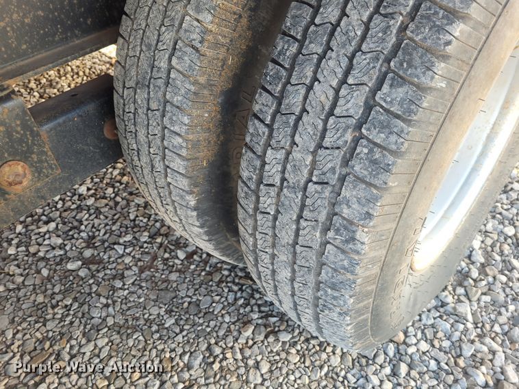 image for item DM1015 2013 Road Boss Dove  equipment trailer