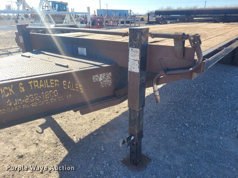 image for item DM1016 2011 Road Boss Dove  equipment trailer